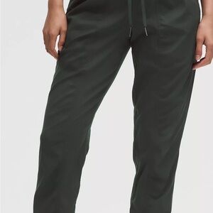 Lululemon Athletica  Dance Studio Forest Green Joggers size 4